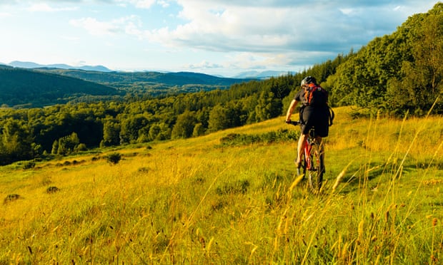 Bike broke mountains: high-speed sports are destroying the Lake District’s fells