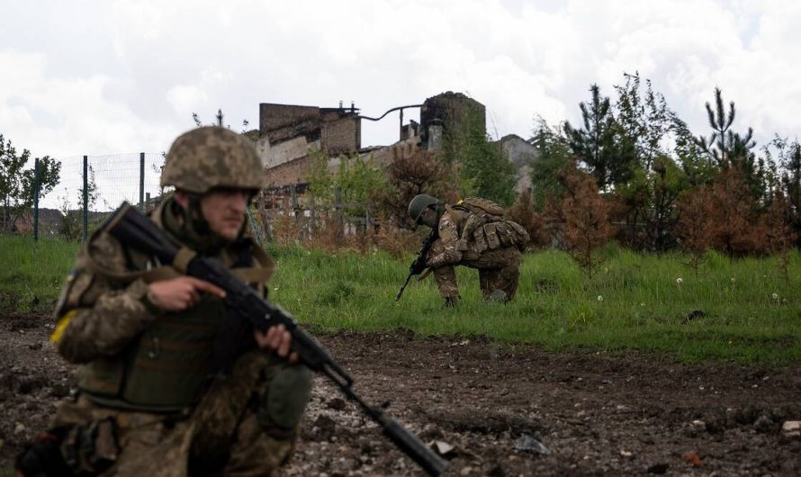 Small wins buoy Ukraine; West says Russians losing momentum